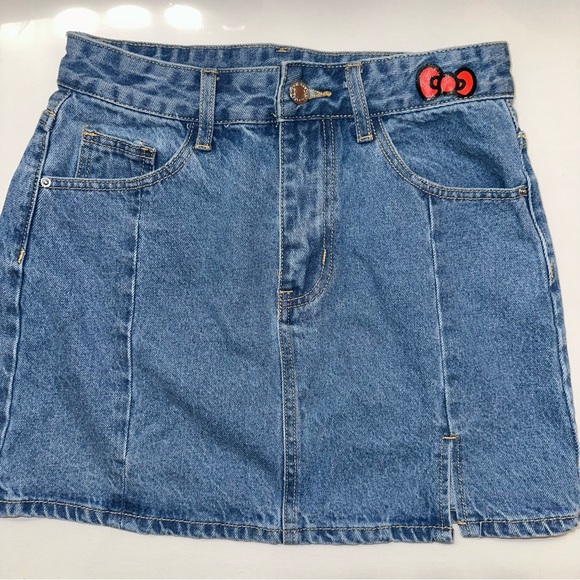 hello kitty denim skirt - Picture 2 of 5